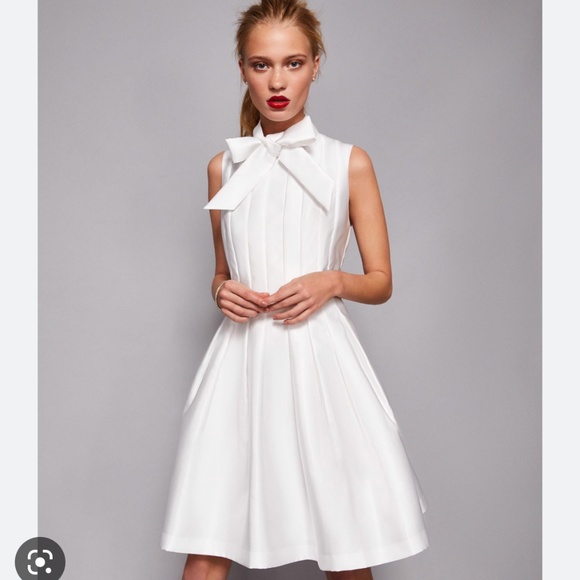 Dress - Picture 1 of 3